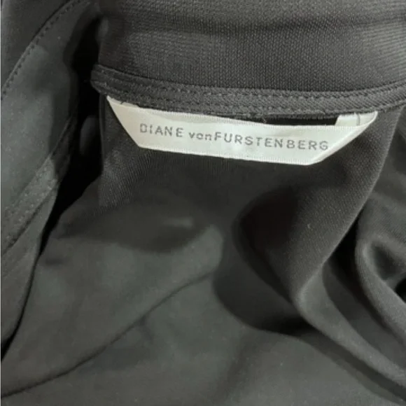 Diane Von Furstenburg New Jeanne Two Black Crepe Wrap Tie Plunge Dress Sz Xs-Sm - Picture 8 of 15